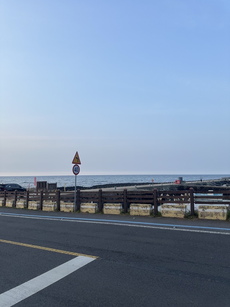 The Aewol seaside and coastal road right next to Dyne Oceano Hotel